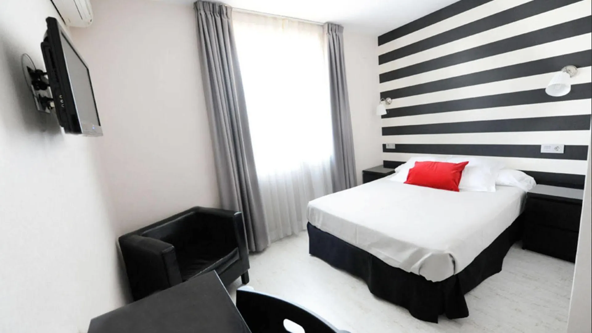 Hotel Domus Malaga